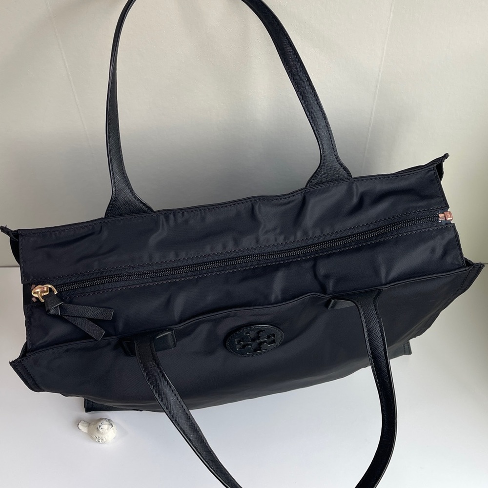 Tory Burch Ella Packable Tote - Picture 5 of 16
